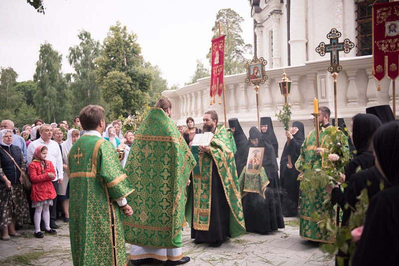 День Святой Троицы - престольный Праздник подворья Покровского монастыря в Троице-Лыково