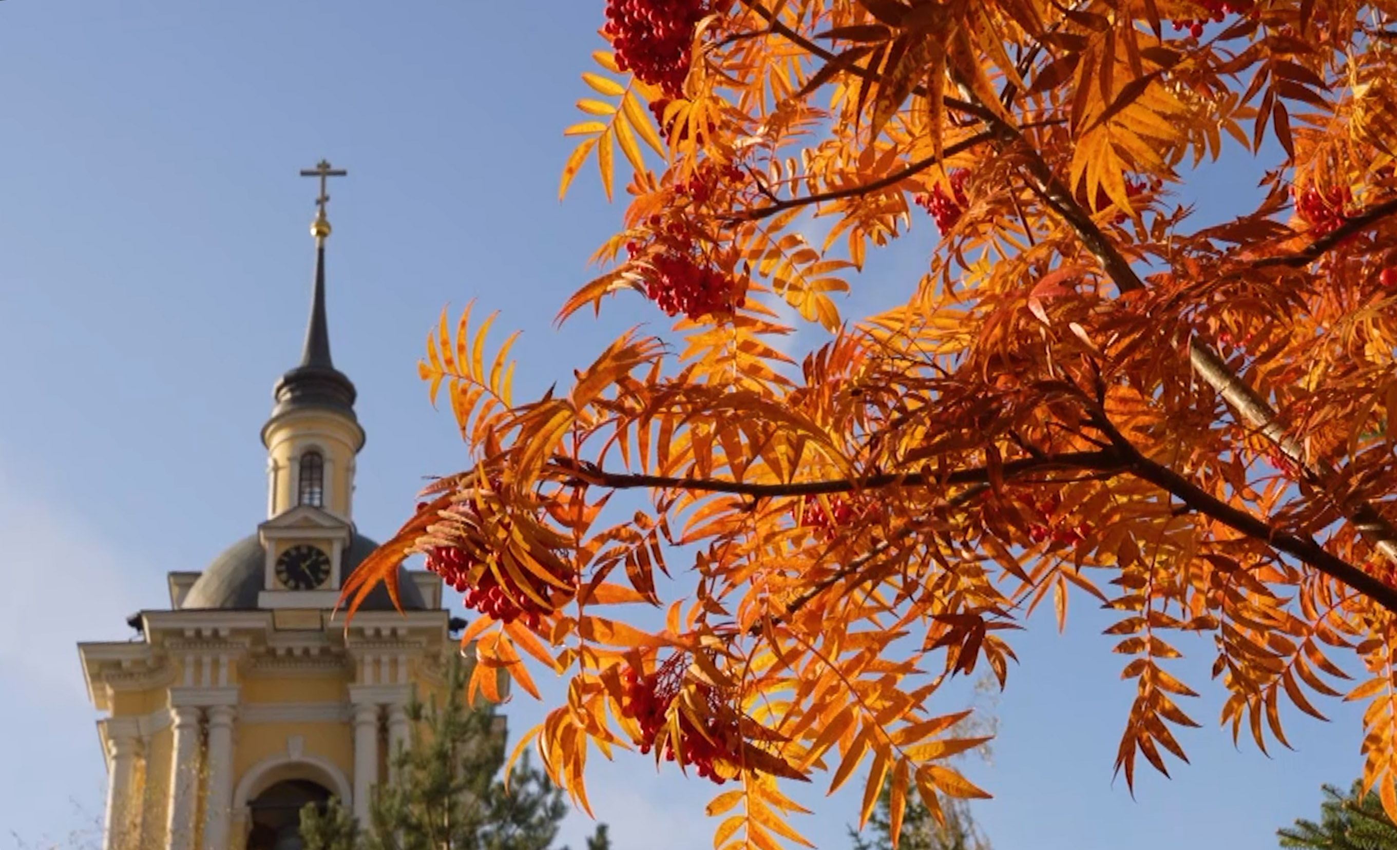 Осень в Покровском женском монастыре