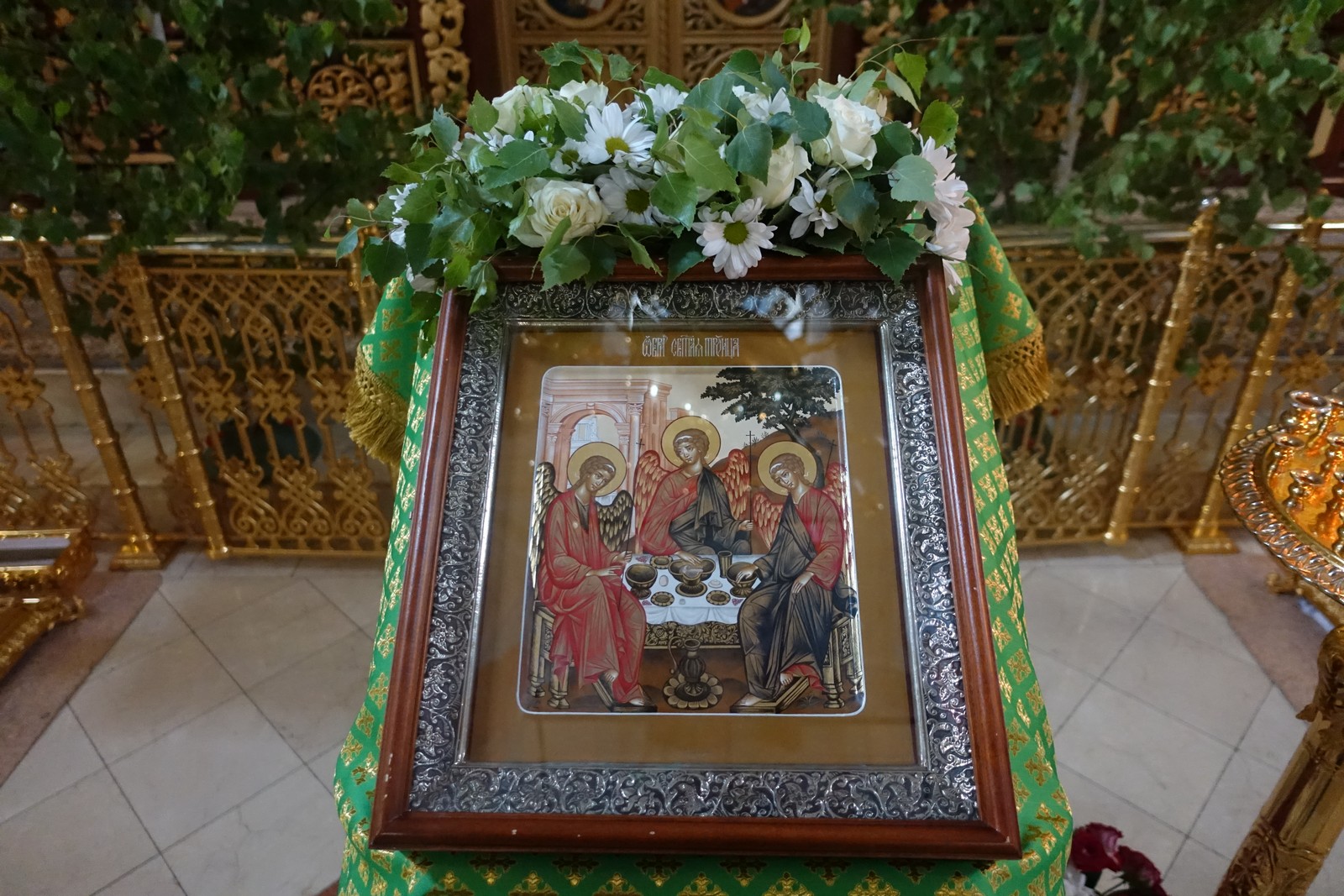 Праздник Святой Троицы на подворье монастыря в селе Марково