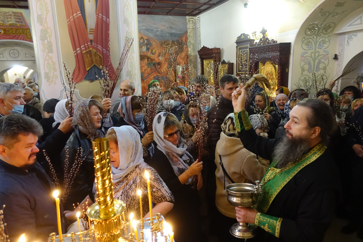 Праздник Входа Господня в Иерусалим на подворье Покровского монастыря в Марково