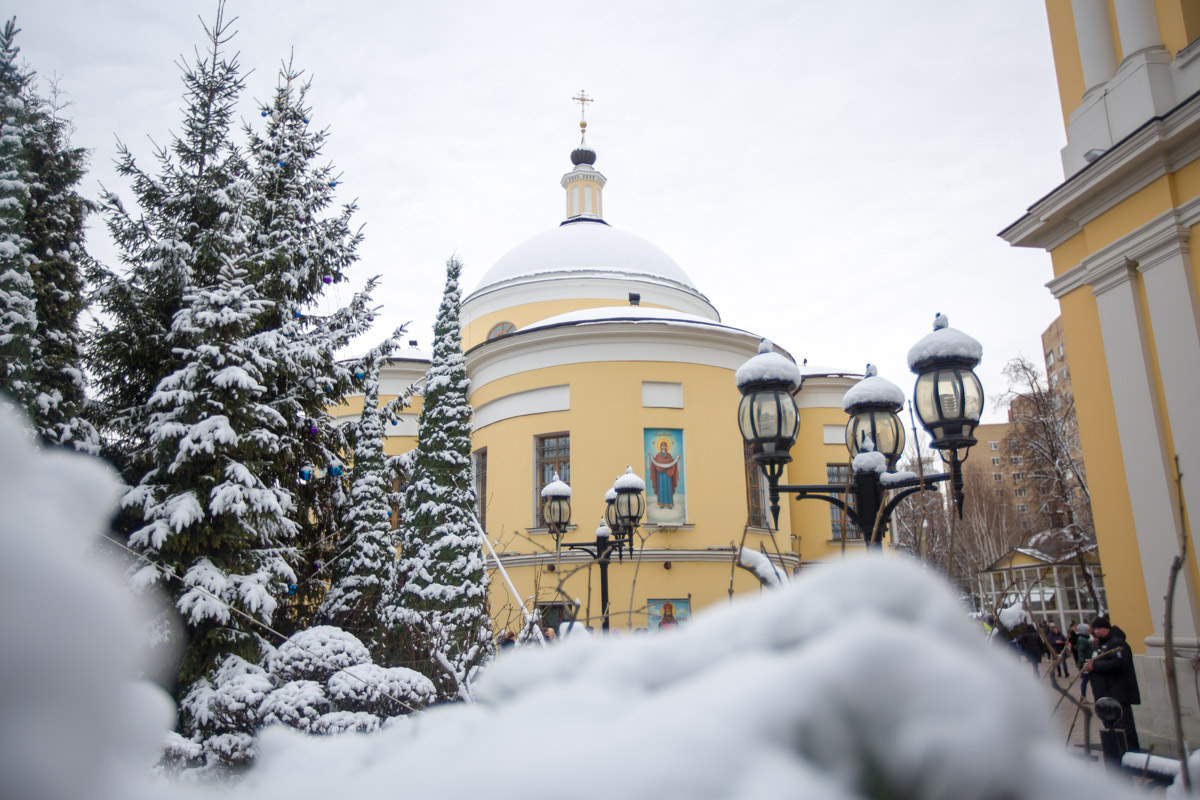 Покровский монастырь в дни Рождественских праздников