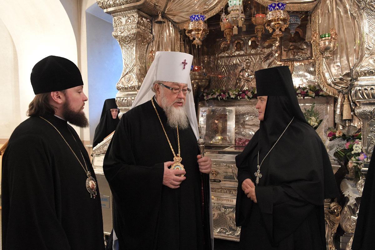 Митрополит Варшавский и всея Польши Савва посетил Покровский женский монастырь
