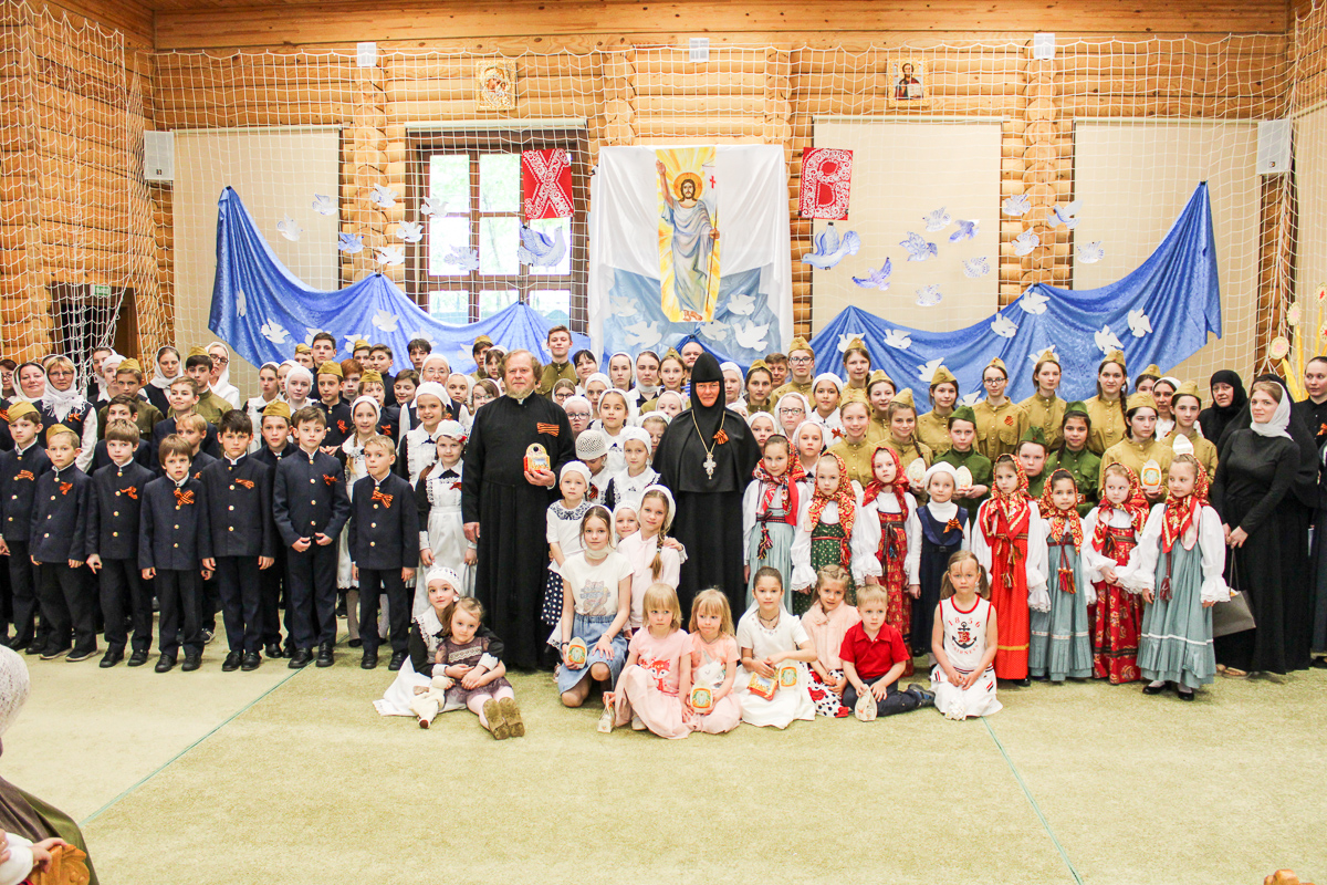 В православной гимназии в Троице-Лыкове состоялся пасхальный концерт