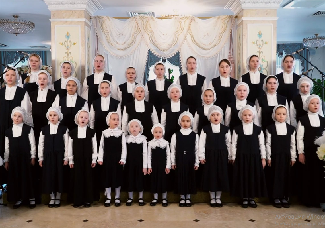 Концерт воспитанниц детского приюта в день обретения мощей блаженной Матроны Московской
