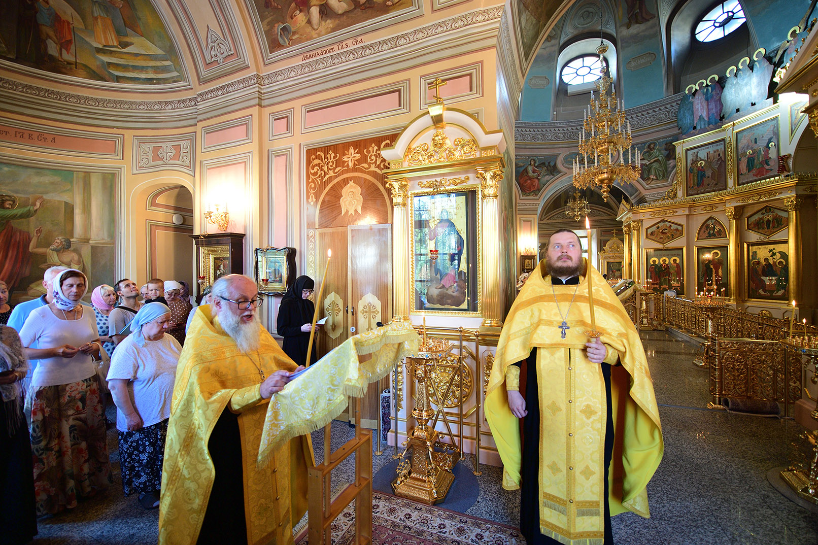 День памяти святых первоверховных апостолов Петра и Павла. Всенощное бдение