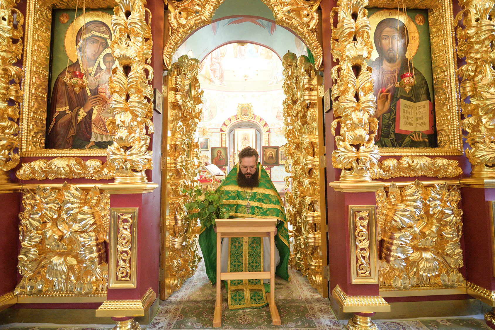 День Святой Троицы - престольный Праздник подворья Покровского монастыря в Троице-Лыково 