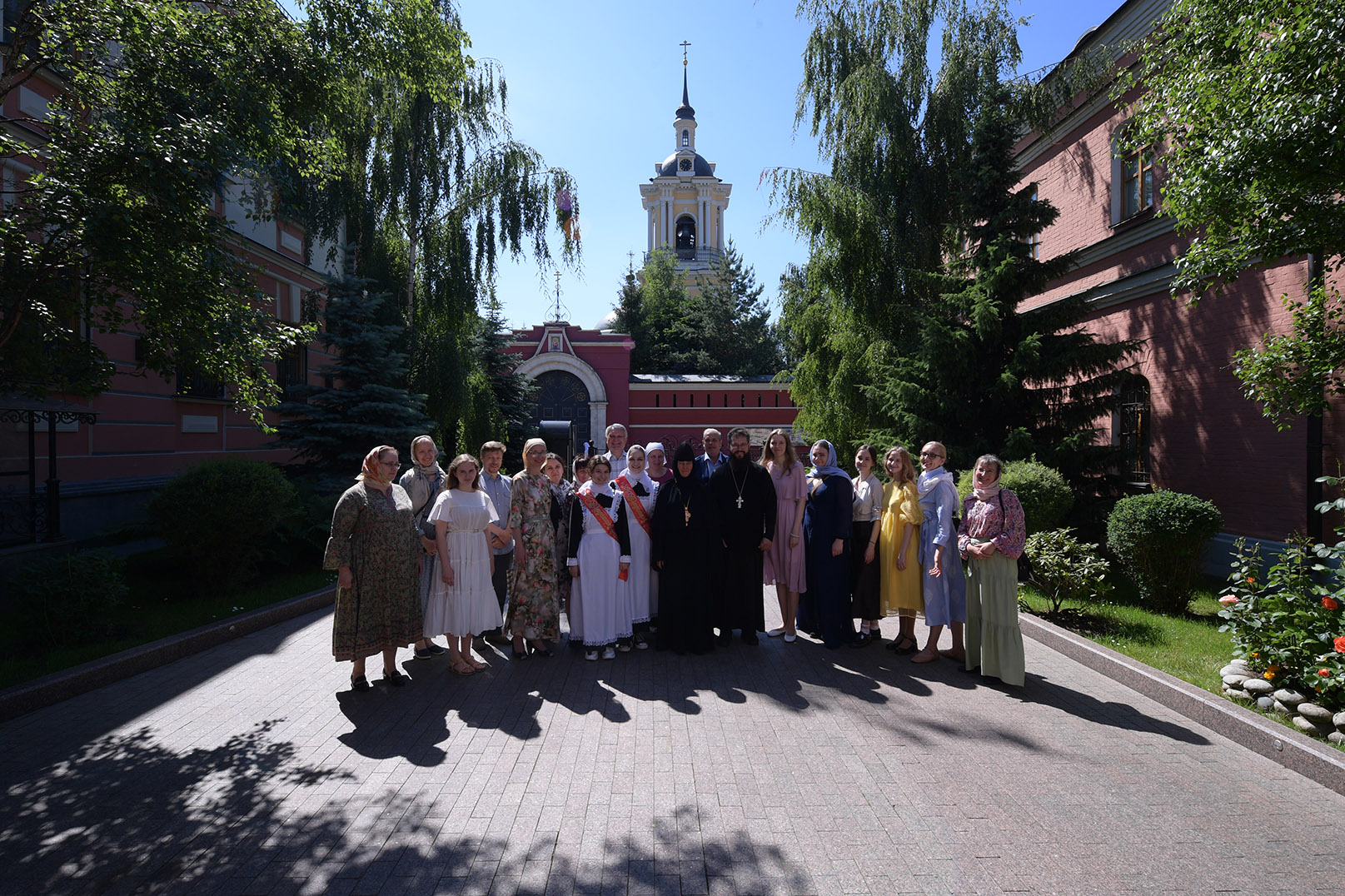 Вручение аттестатов о среднем образовании выпускникам Православной Гимназии