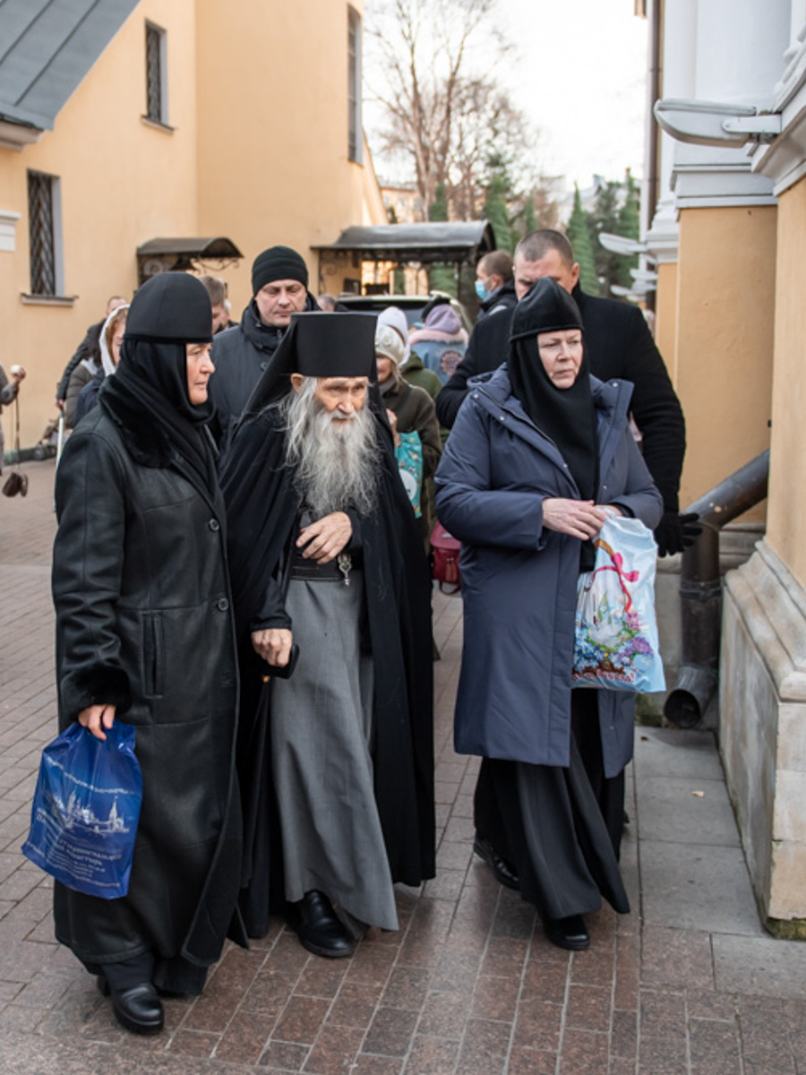 Схиархимандрит Илий посетил Покровский ставропигиальный женский монастырь
