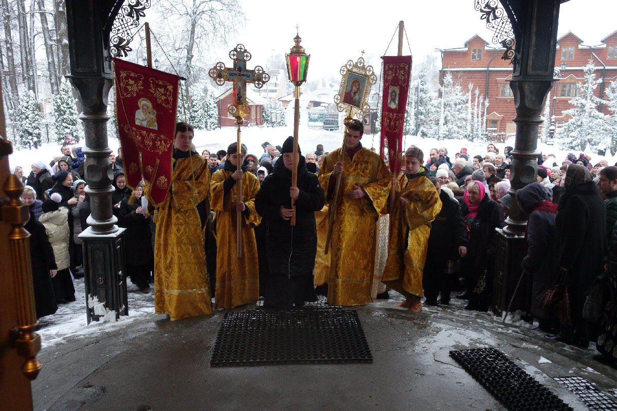 Божественная Литургия в день памяти святителя Николая Чудотворца в Троице-Лыково