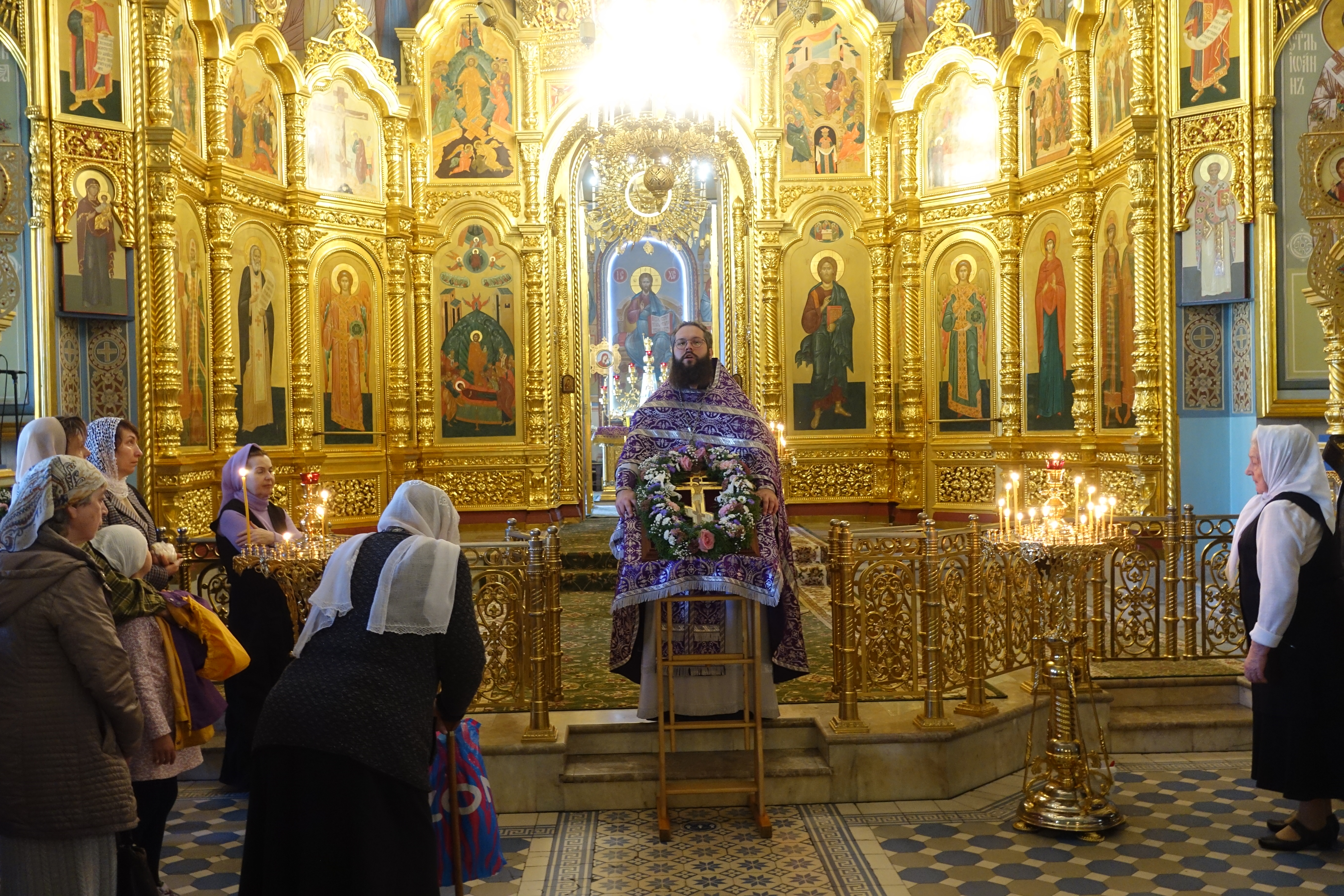 Праздник Воздвижения Креста Господня на подворье в Троице-Лыково