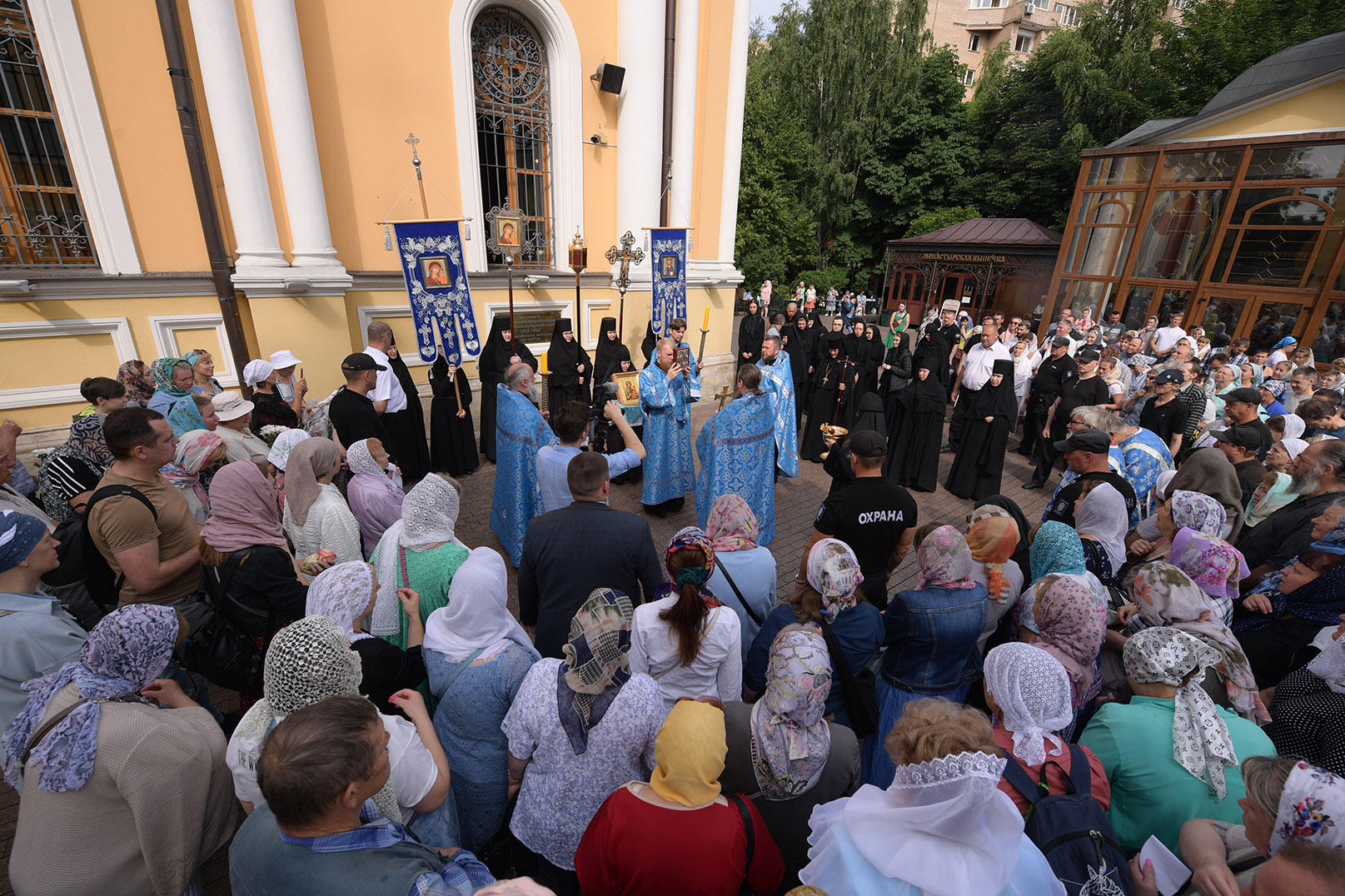 Престольный праздник Покровского женского монастыря в день Тихвинской иконы Божией Матери