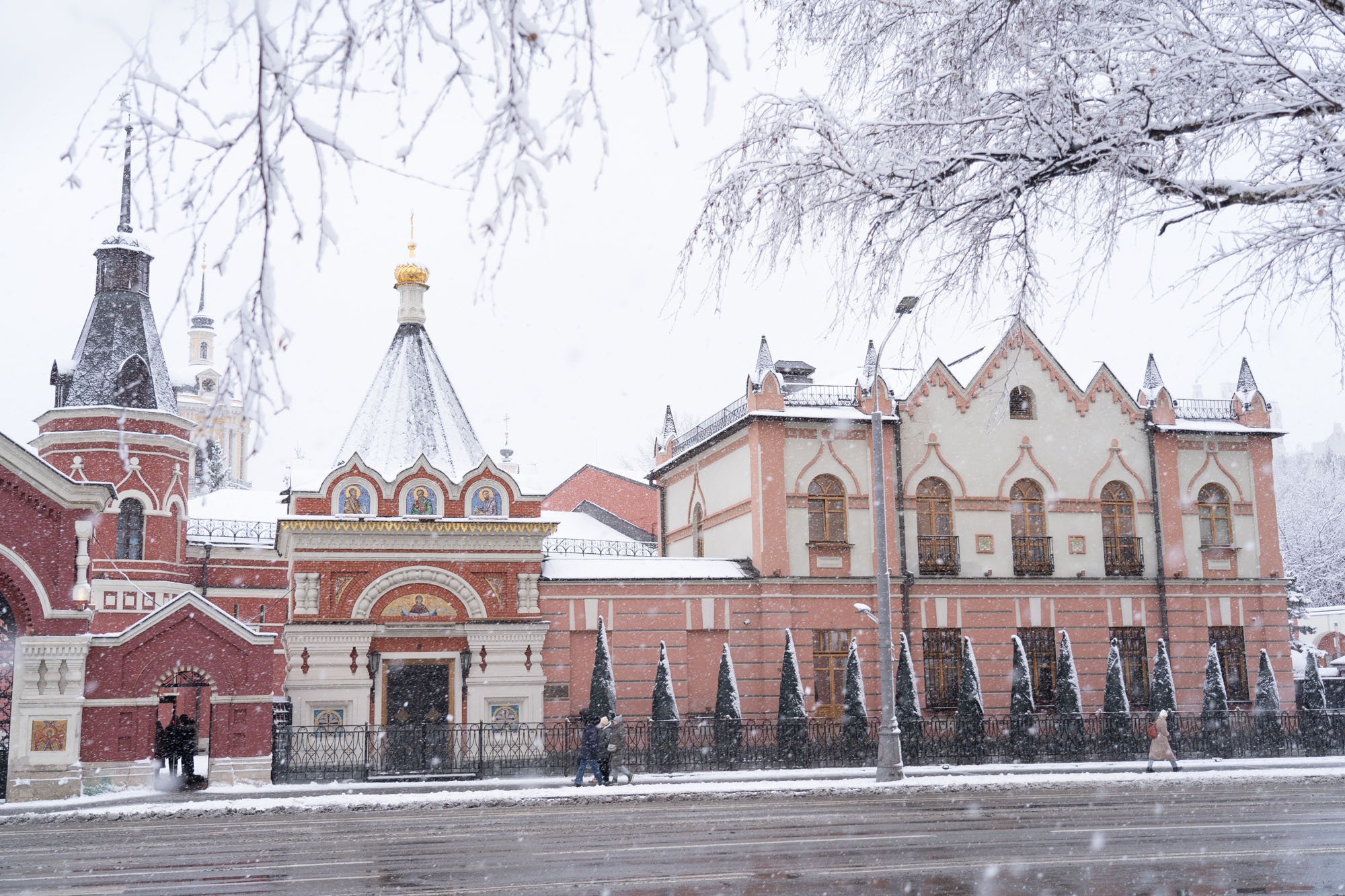 Зима в Покровской обители