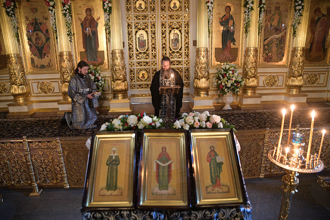 Прощеное воскресение в Покровском женском монастыре