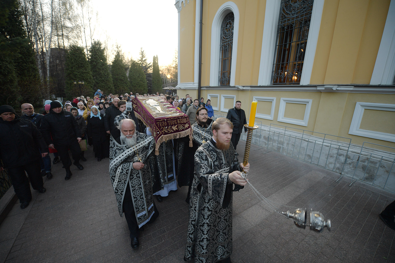 Чин погребения Плащаницы в Покровском монастыре