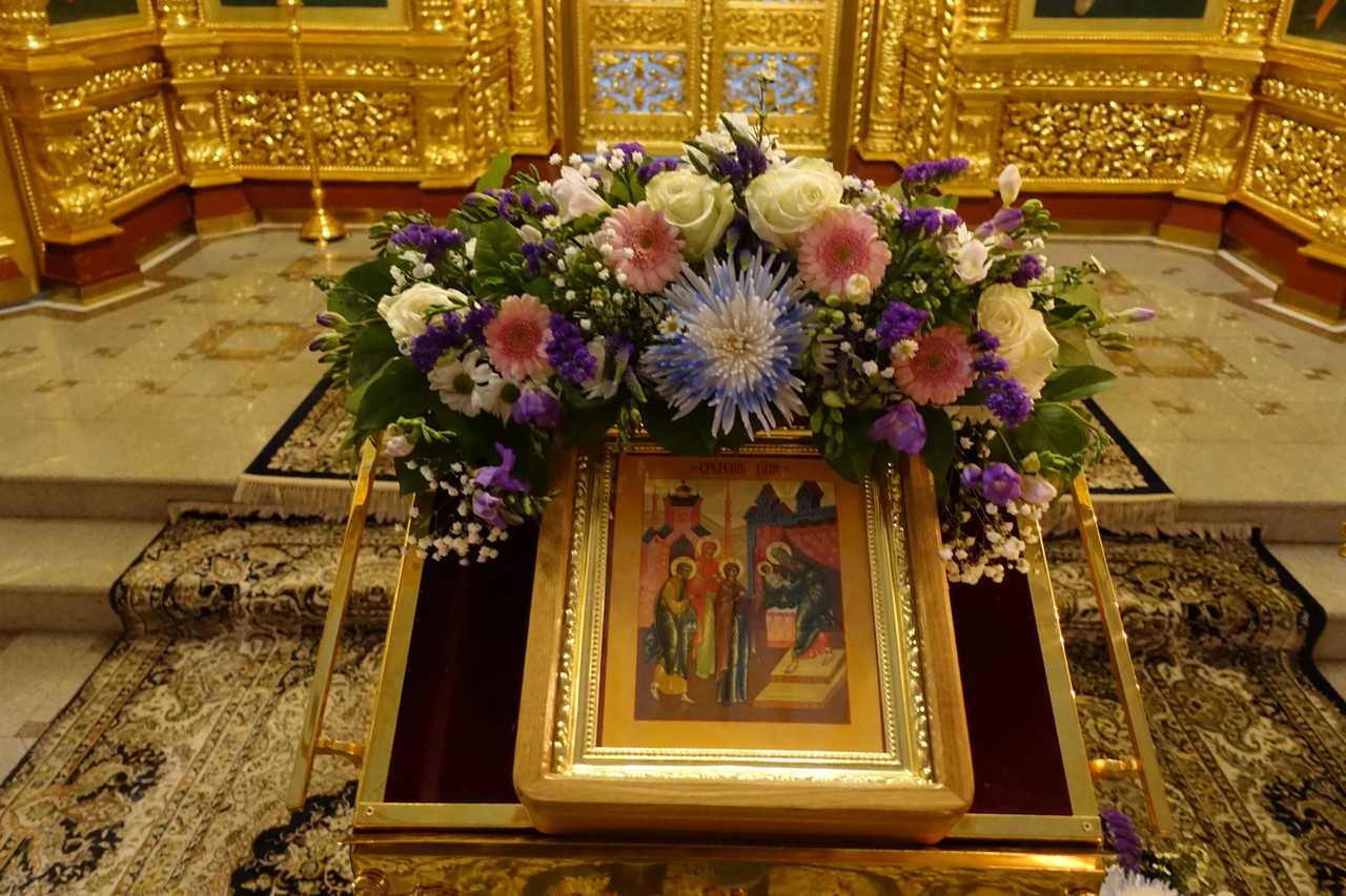 Праздник Сретения Господня на подворье Покровского монастыря в Троице-Лыково