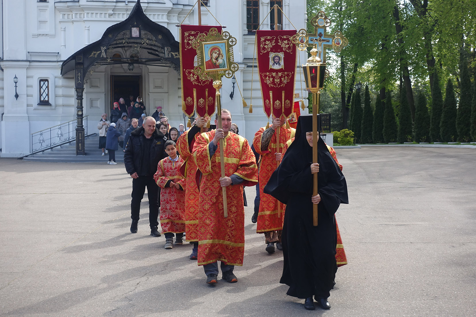 День Победы на подворье монастыря в Троице-Лыково города Москвы
