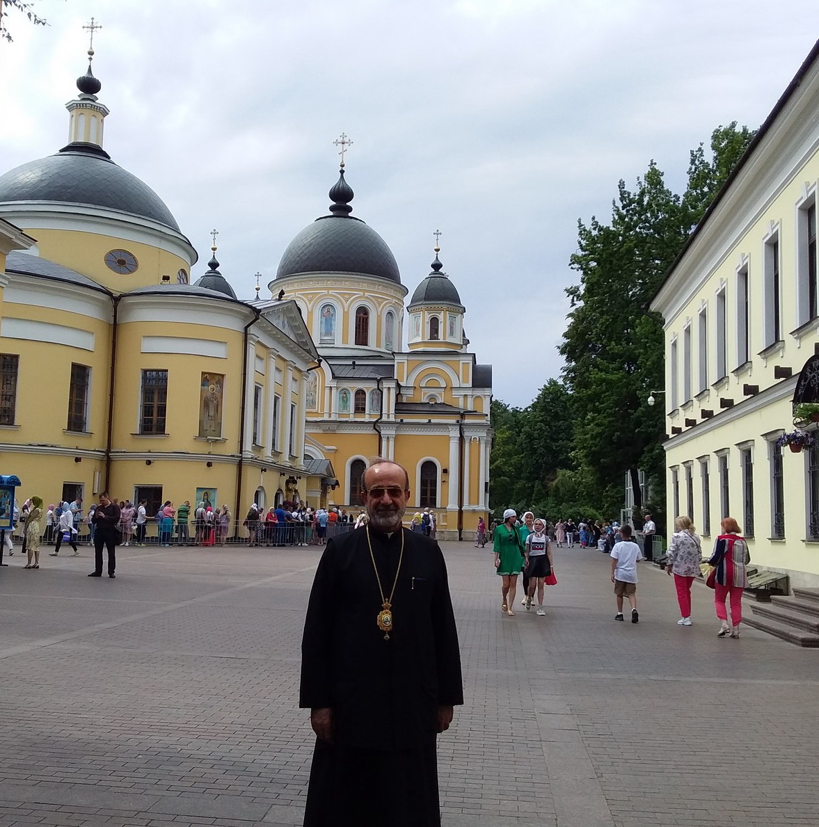 Архиерей Антиохийского Патриархата посетил Покровский монастырь