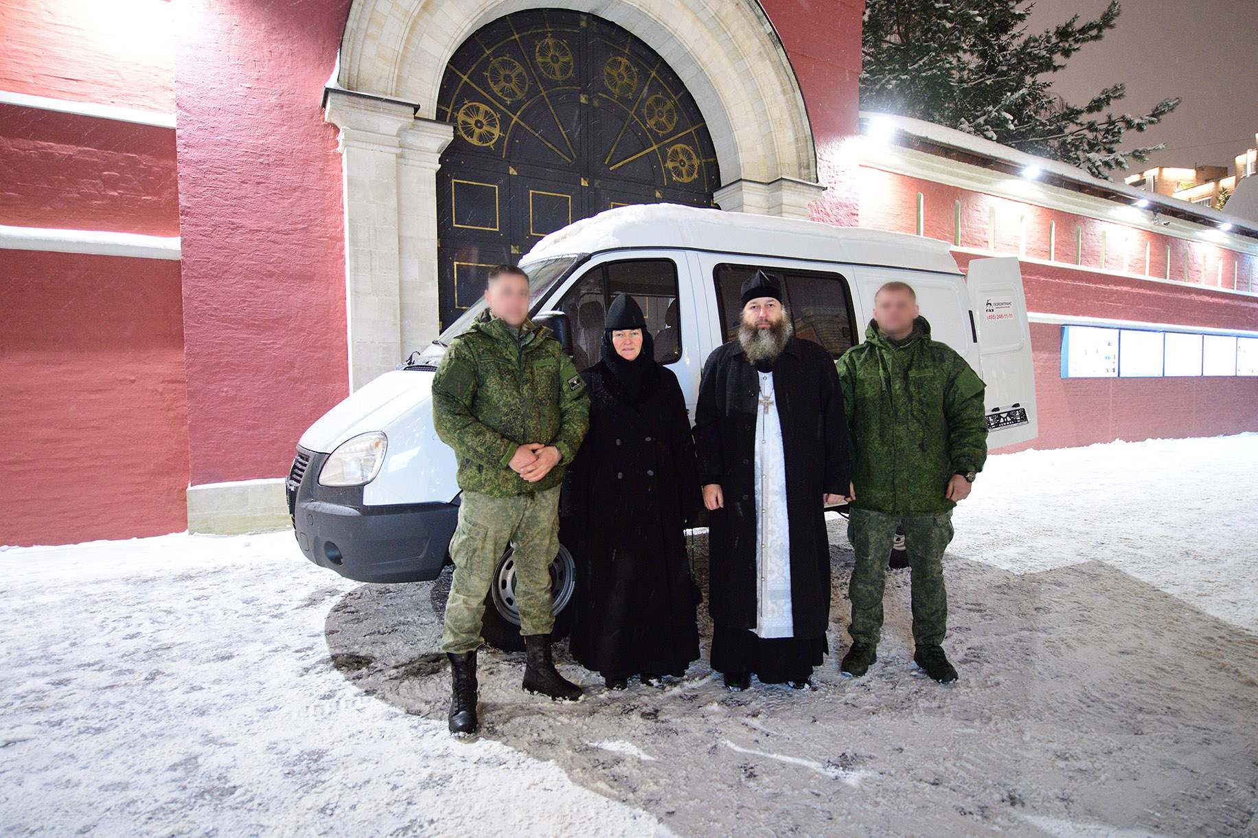 Покровский ставропигиальный женский монастырь передал для нужд фронта гуманитарную помощь