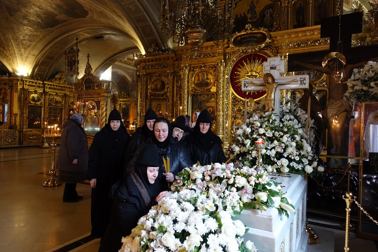Игумения Феофания с сестрами Покровского монастыря совершили поездку в Елоховский собор и Новоспасский монастырь