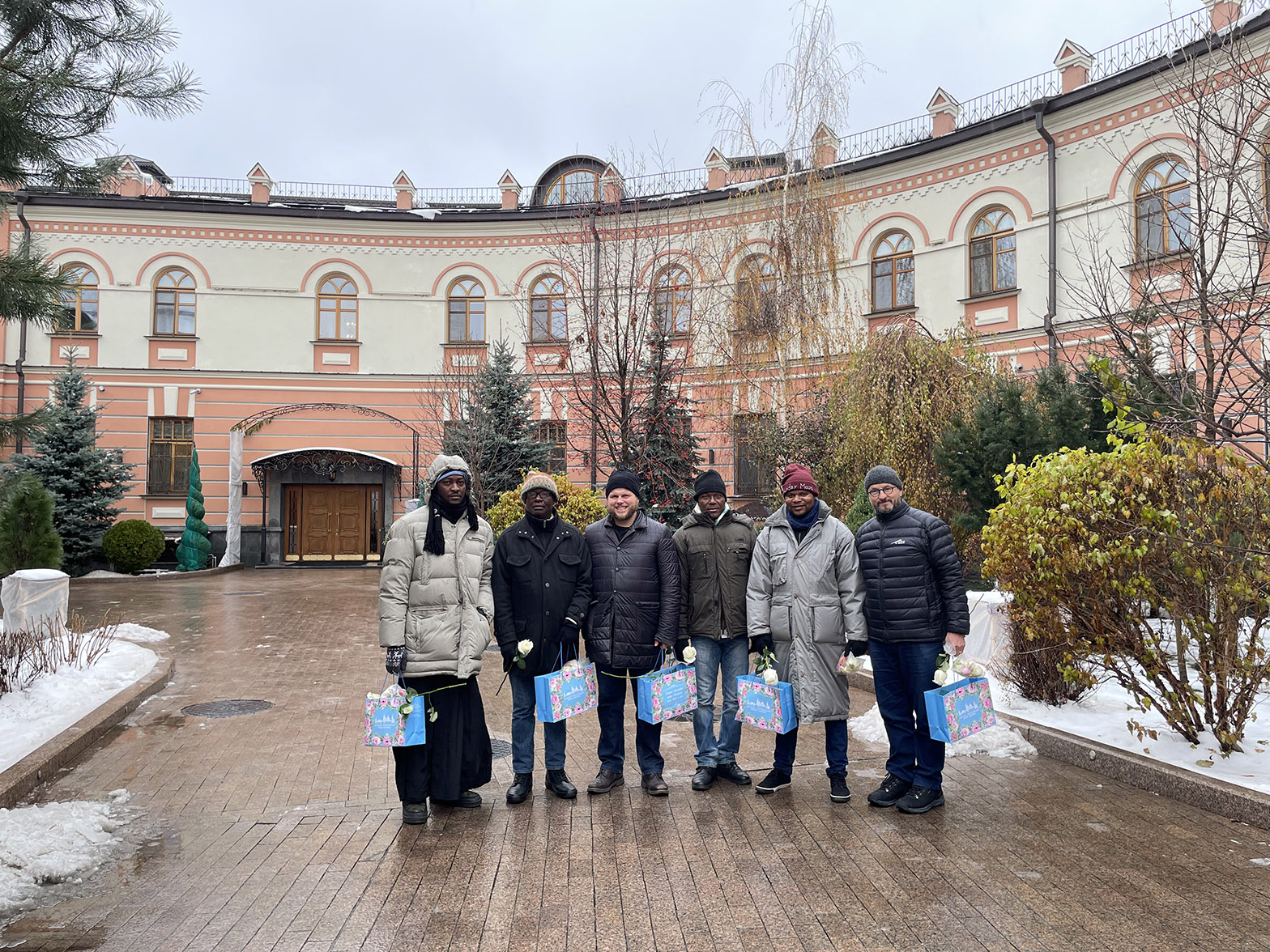 Ставленники из Африканских республик посетили Покровский монастырь