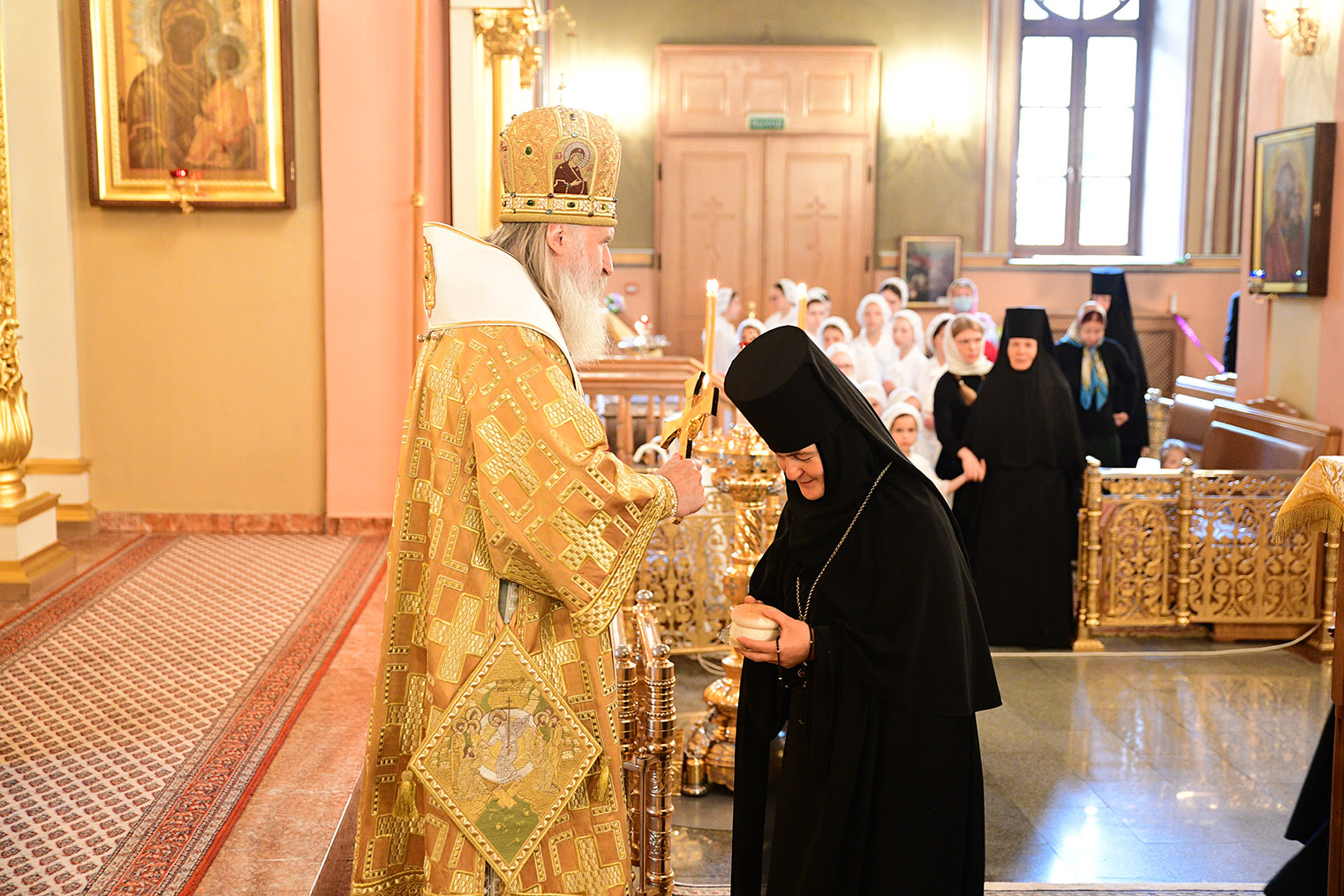 56-лет со дня рождения настоятельницы Покровского монастыря игумении Феофании