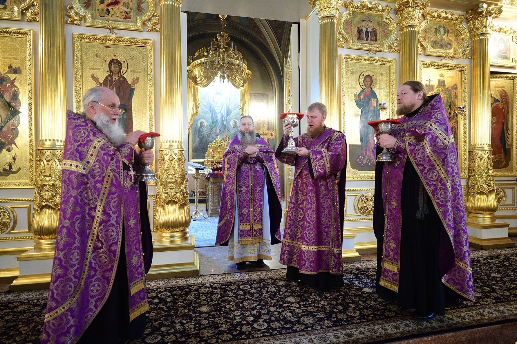 Великий Четверток. Покровский женский монастырь