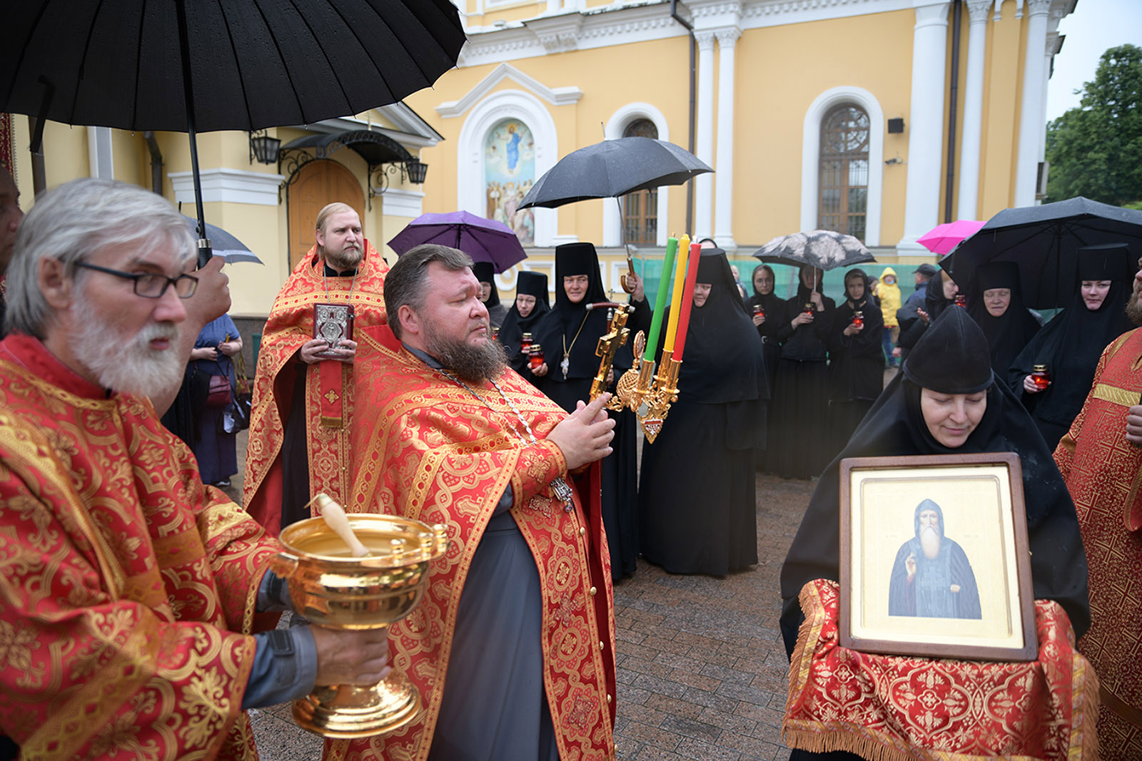 Обретение мощей преподобного Нила Столобенского - Престольный праздник Покровской обители
