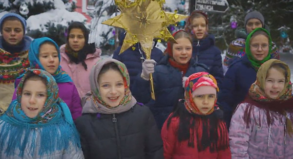 Рождественская колядка в исполнении хора воспитанниц детского приюта Покровского монастыря