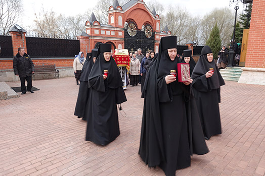 Подворья покровского женского монастыря. Подворье Покровского монастыря в Марково. Подворье Покровского ставропигиального женского монастыря. Подворье Покровского монастыря в Жуковском.