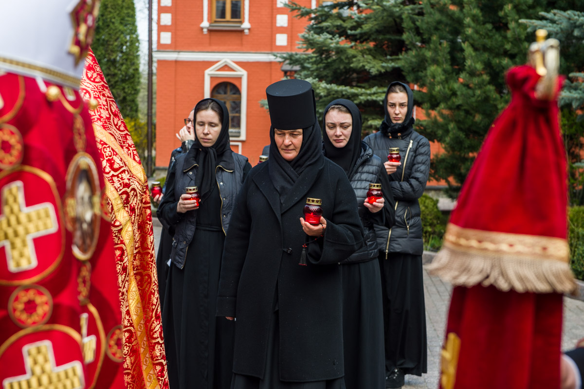 Святая жена. Жена Святого попа.