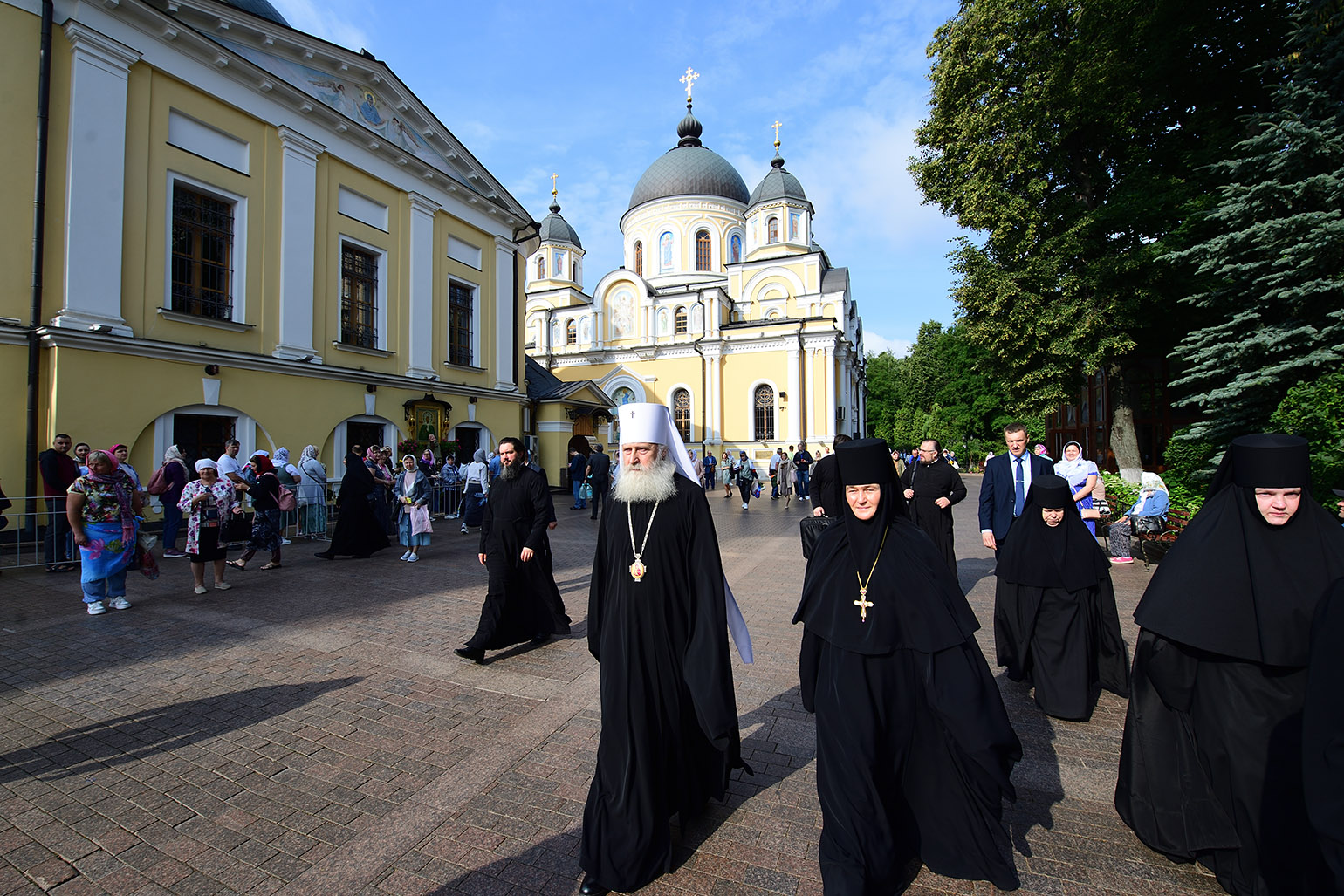 Фото покровского монастыря в москве