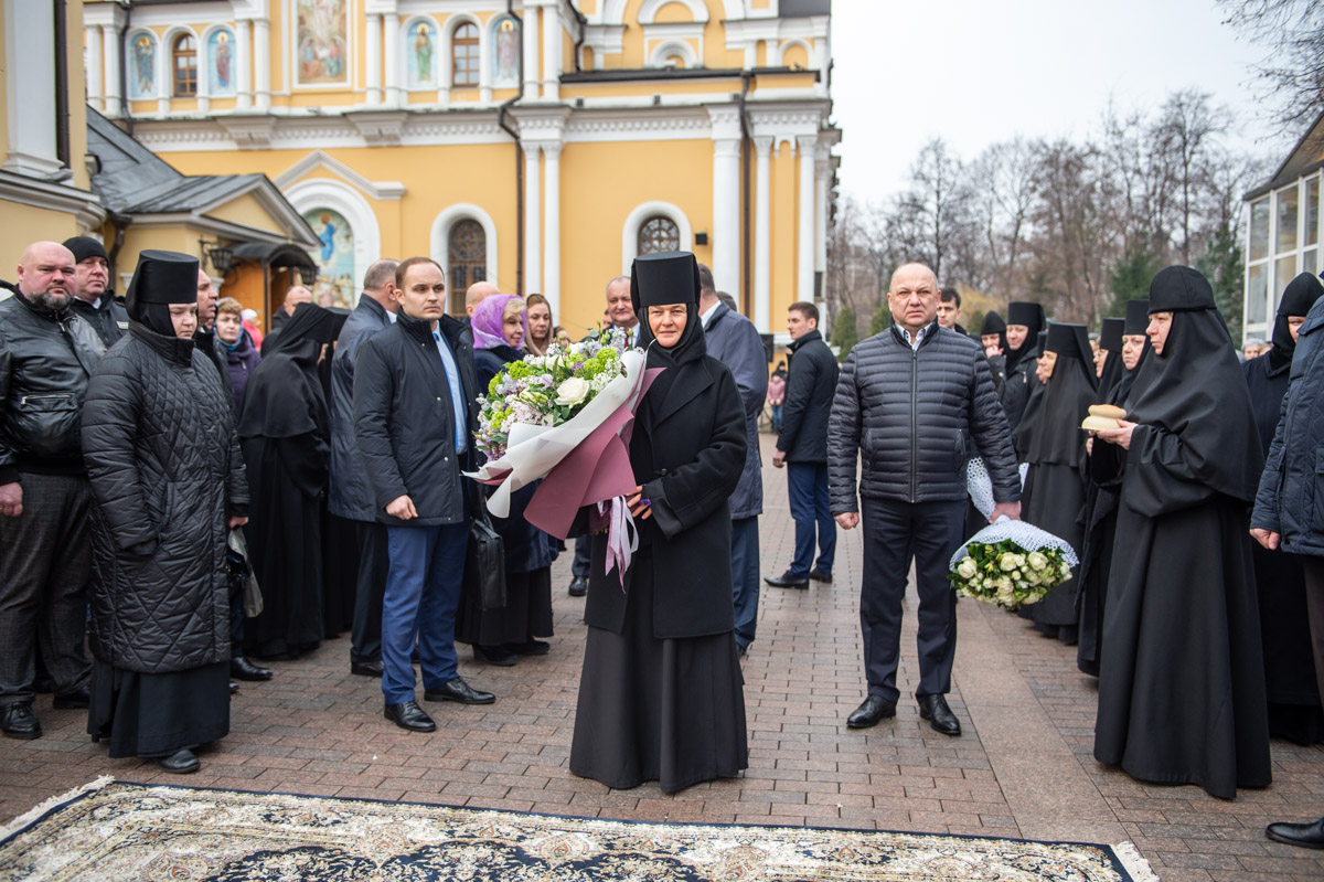 Покровский монастырь очередь