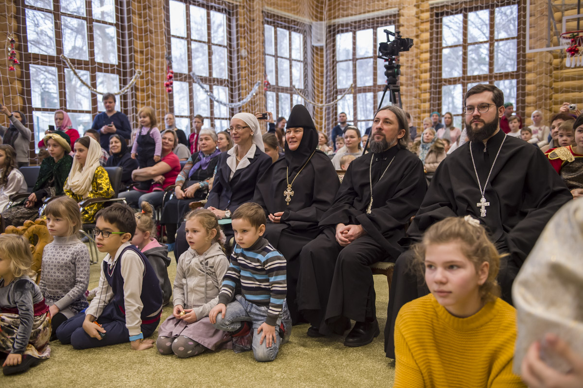 Приют для детей. Православный детский сад-приют Строгино , Троице-Лыково. Приют при монастыре. Детский приют при монастыре. Приют при церкви.