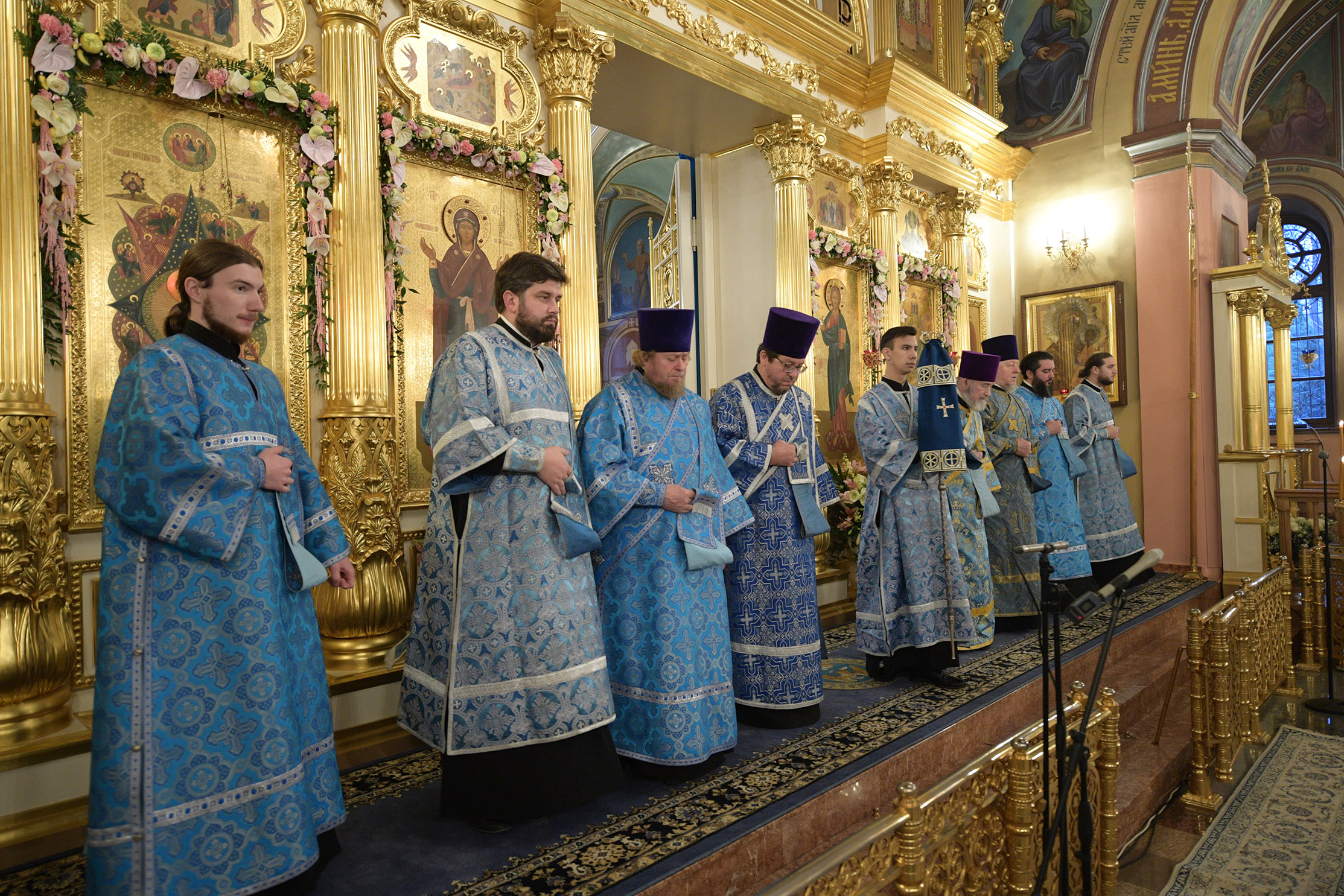 Богослужения в покровском монастыре. День тезоименитства Матроны Московской 22 ноября. Расписание Матронушкиного монастыря.