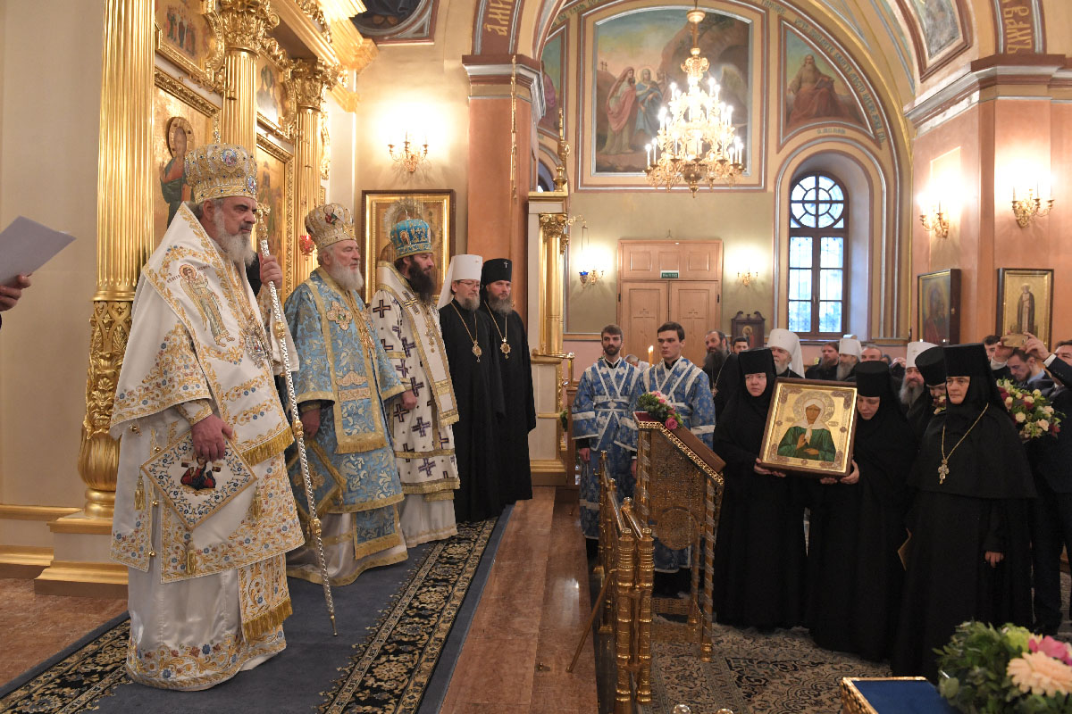 Покровский монастырь храм Воскресения Словущего